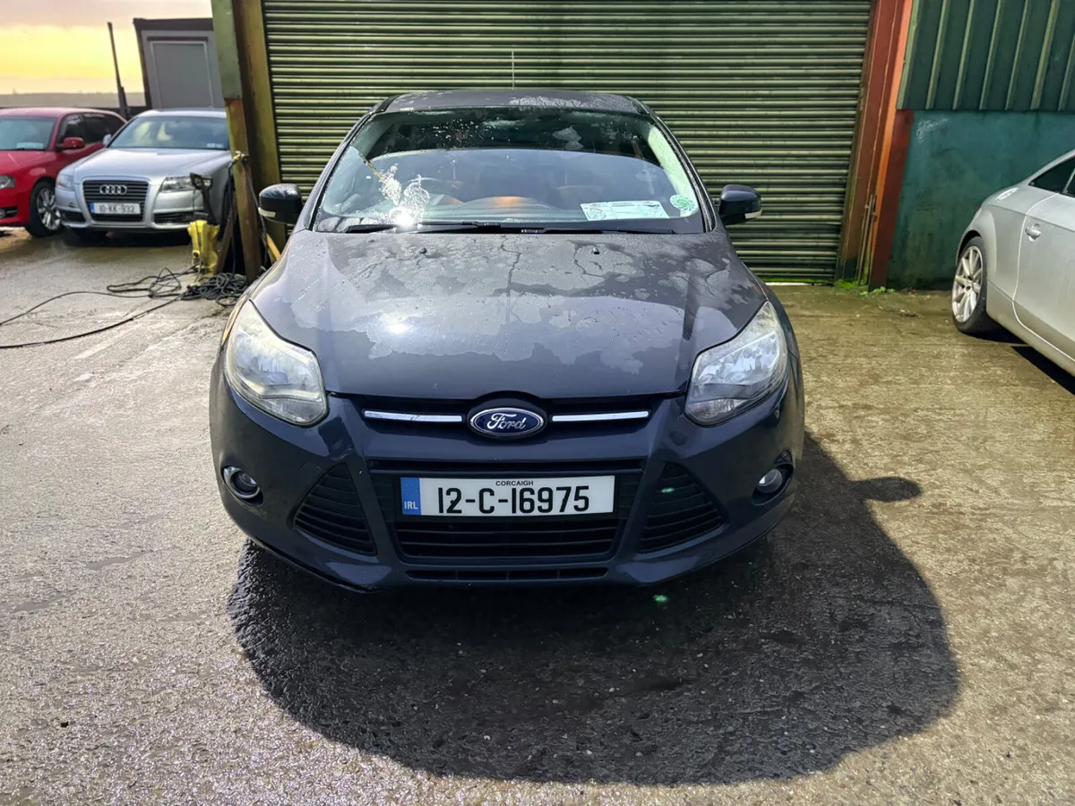 12 FORD FOCUS 1.6TDCI ZETEC - Image 2