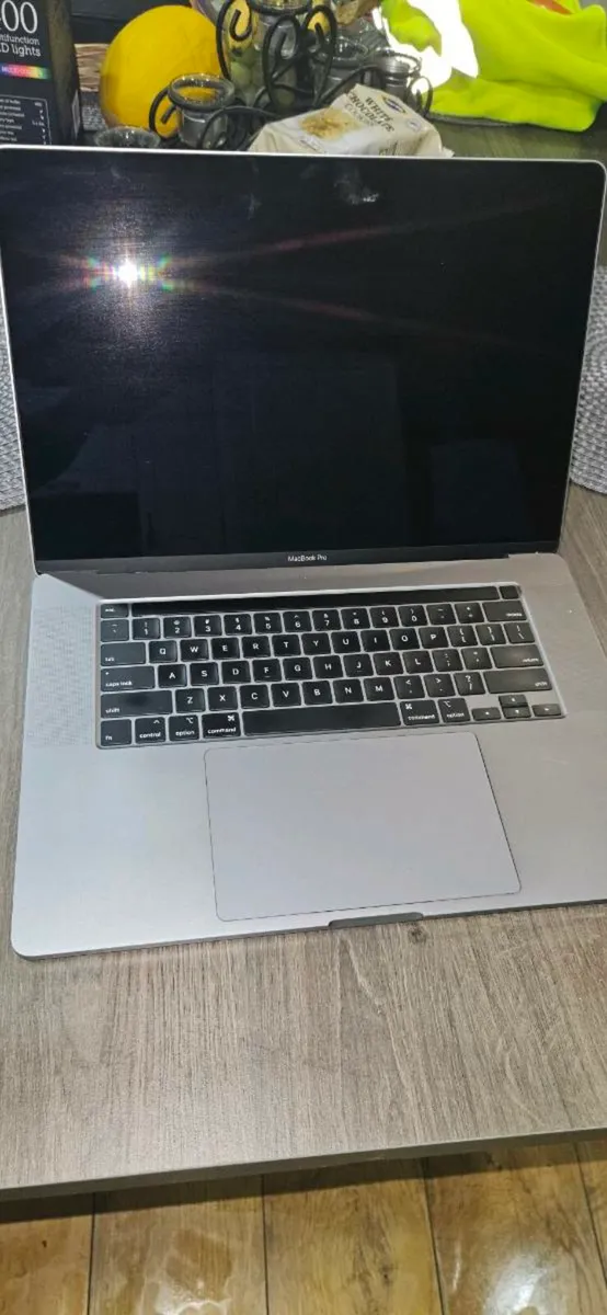 Macbook - Image 1