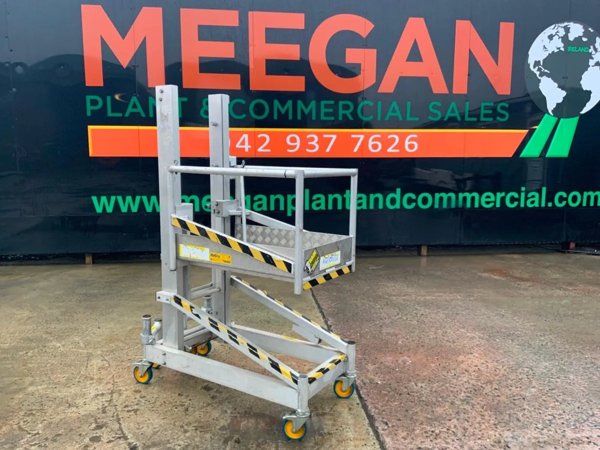 DESK SURFER ACCESS PLATFORM......1222t. - Image 1