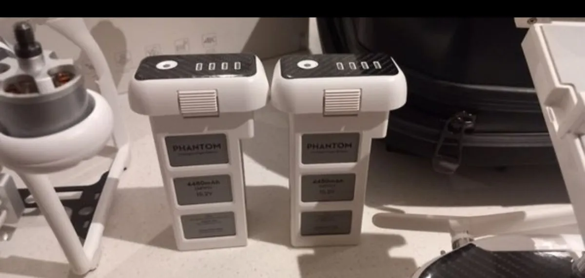 DJI Phantom 3 Pro 4k - Image 2