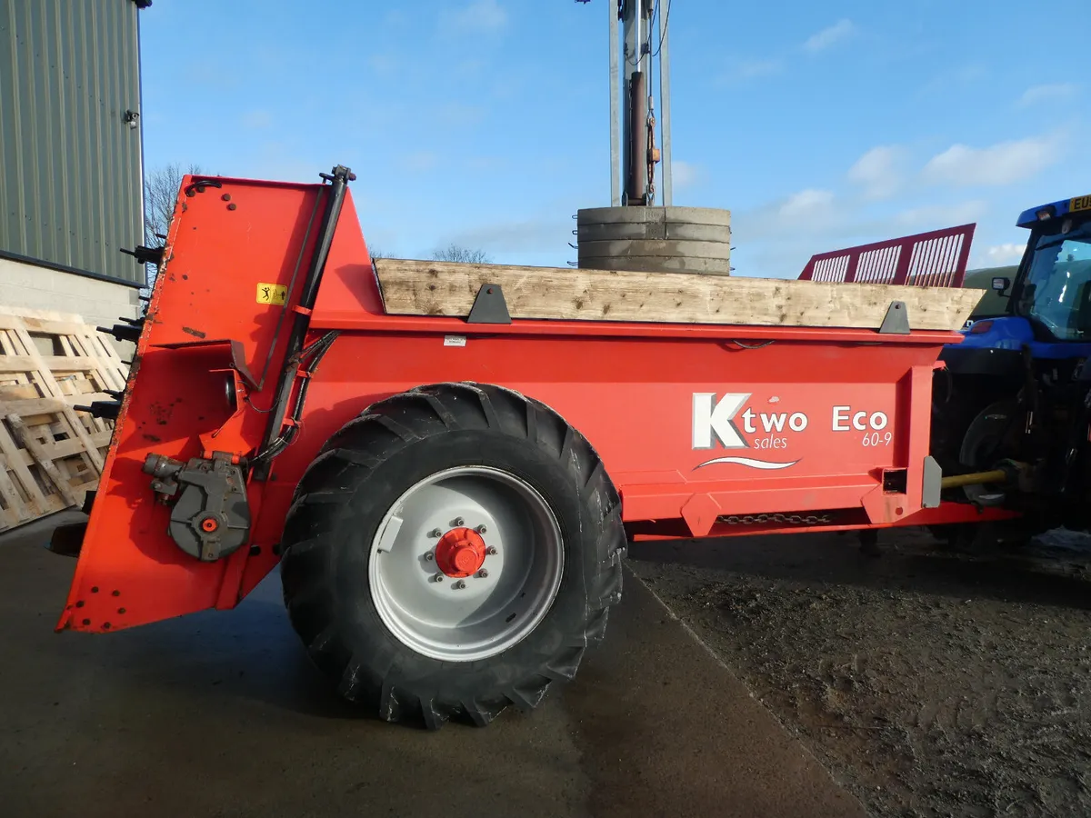 K Two ECO 60 Rear Discharge Spreader - Image 4