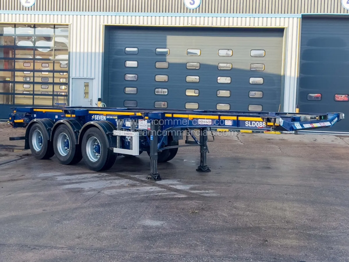 2021 DENNISON SLIDING SKELETAL TRAILER - C556187 - Image 1