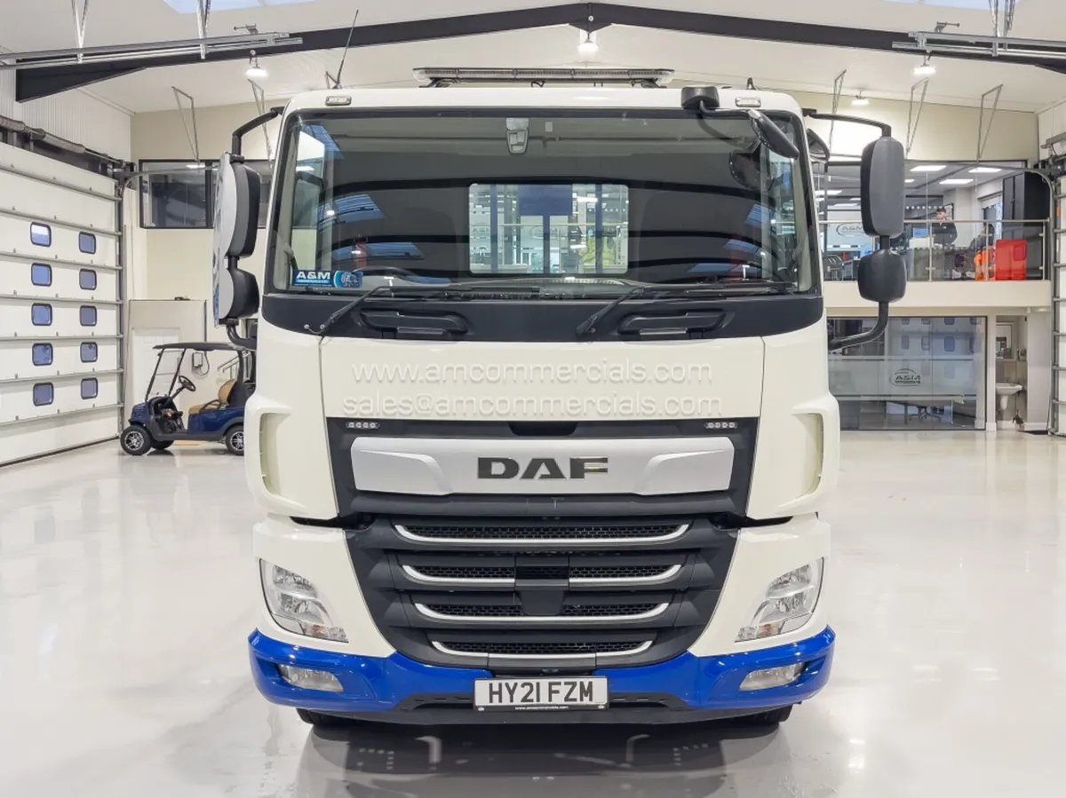 2021 (21) DAF CF 370 32T BEAVERTAIL - Image 2