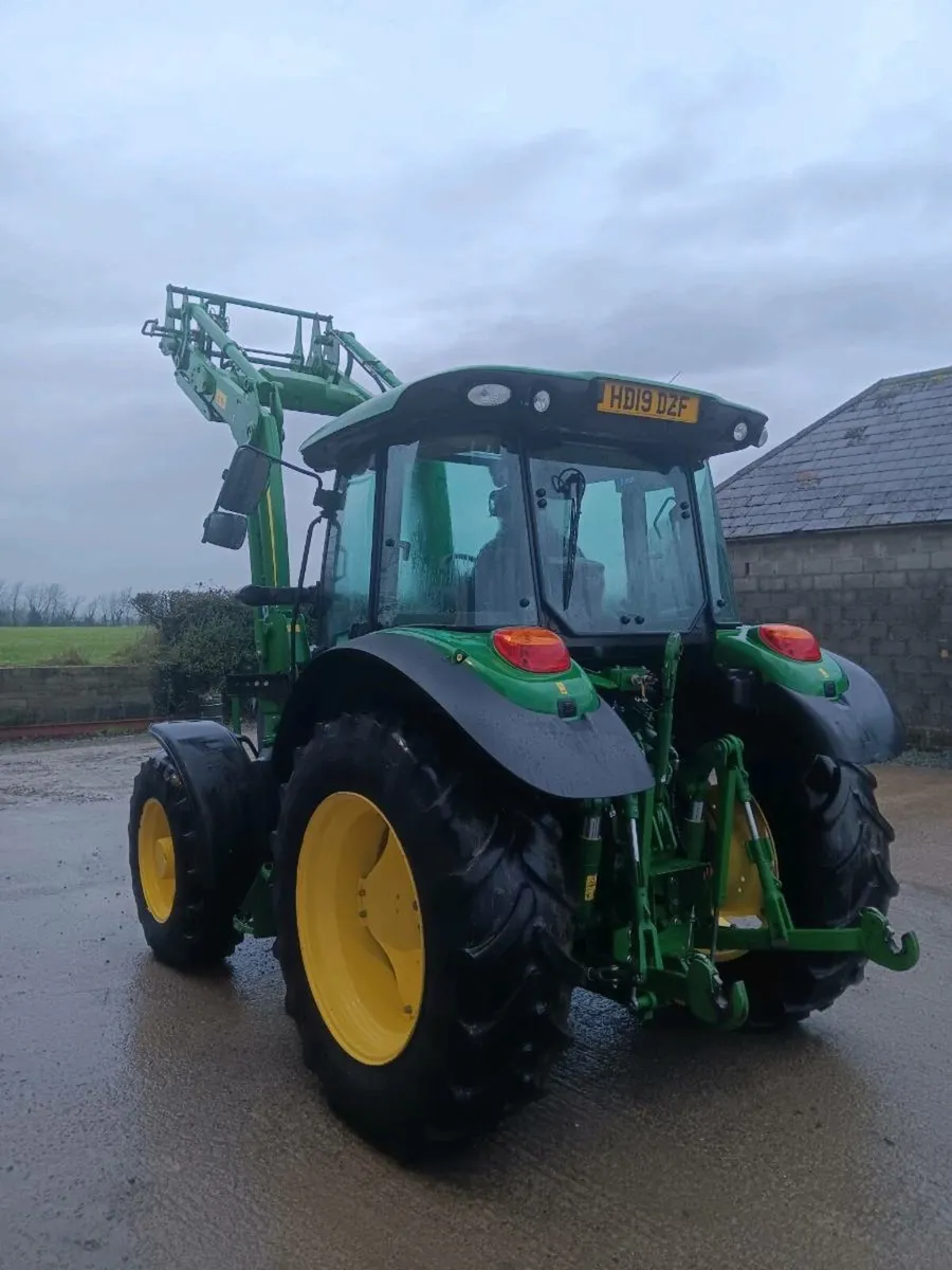 John deee 5125R - Image 3