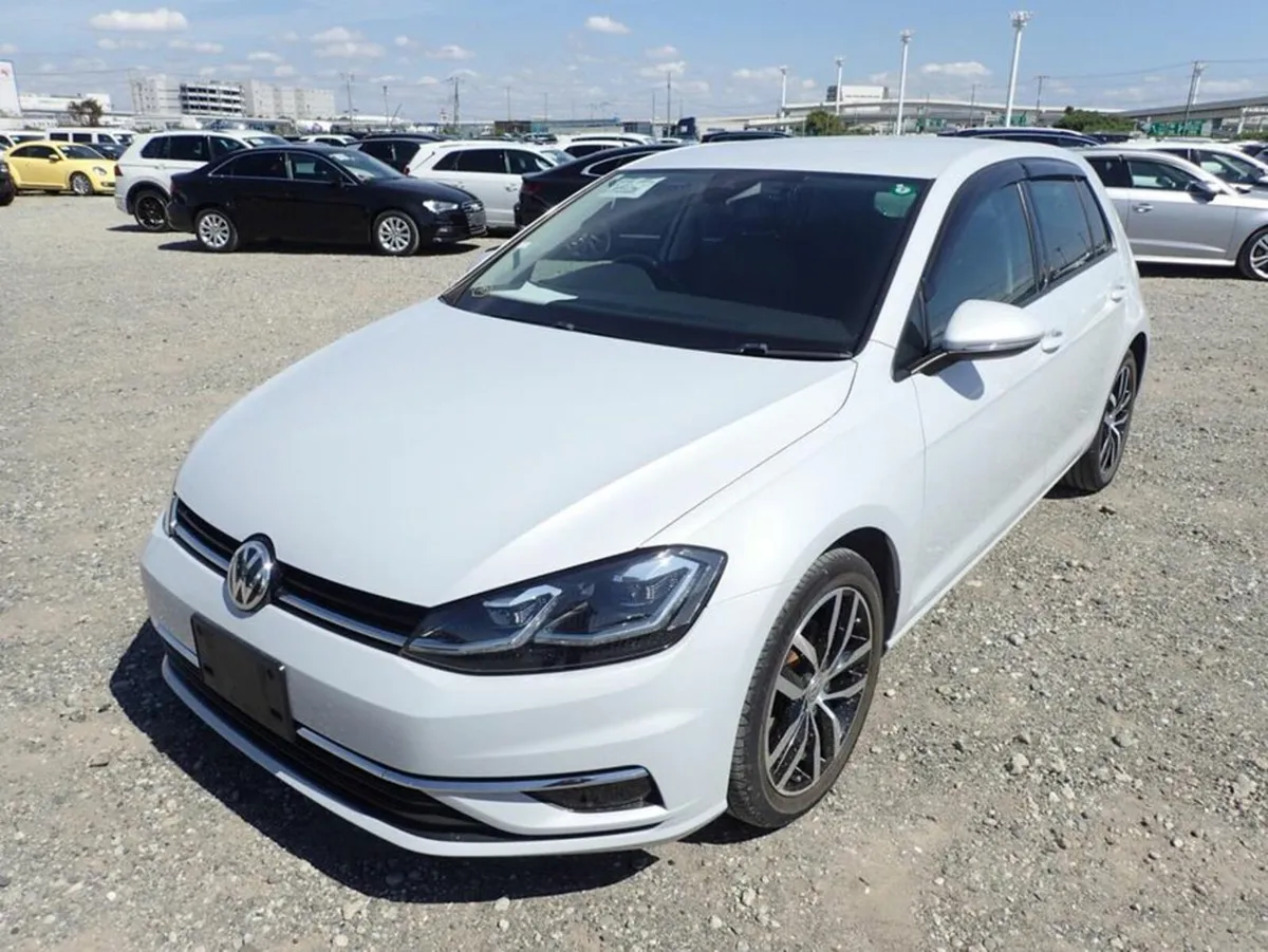 Volkswagen Golf 1.4 Highline Tech Edition - Image 1