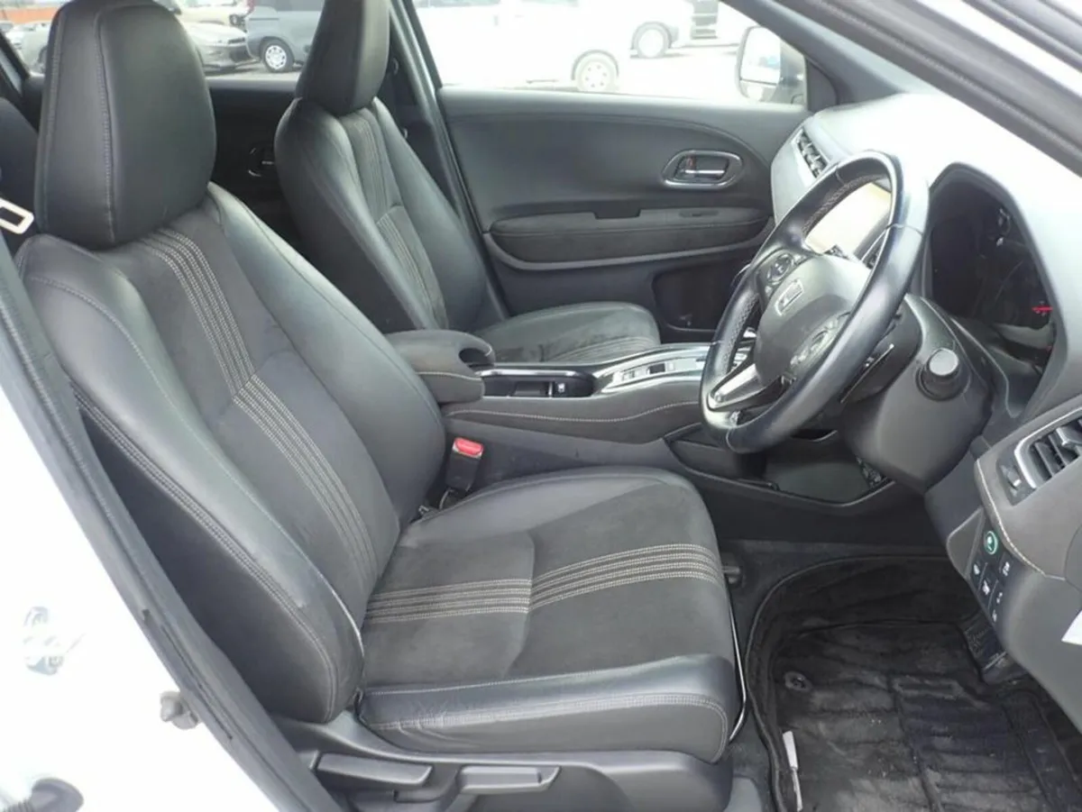 Honda Vezel RS Honda Sensing - Image 4