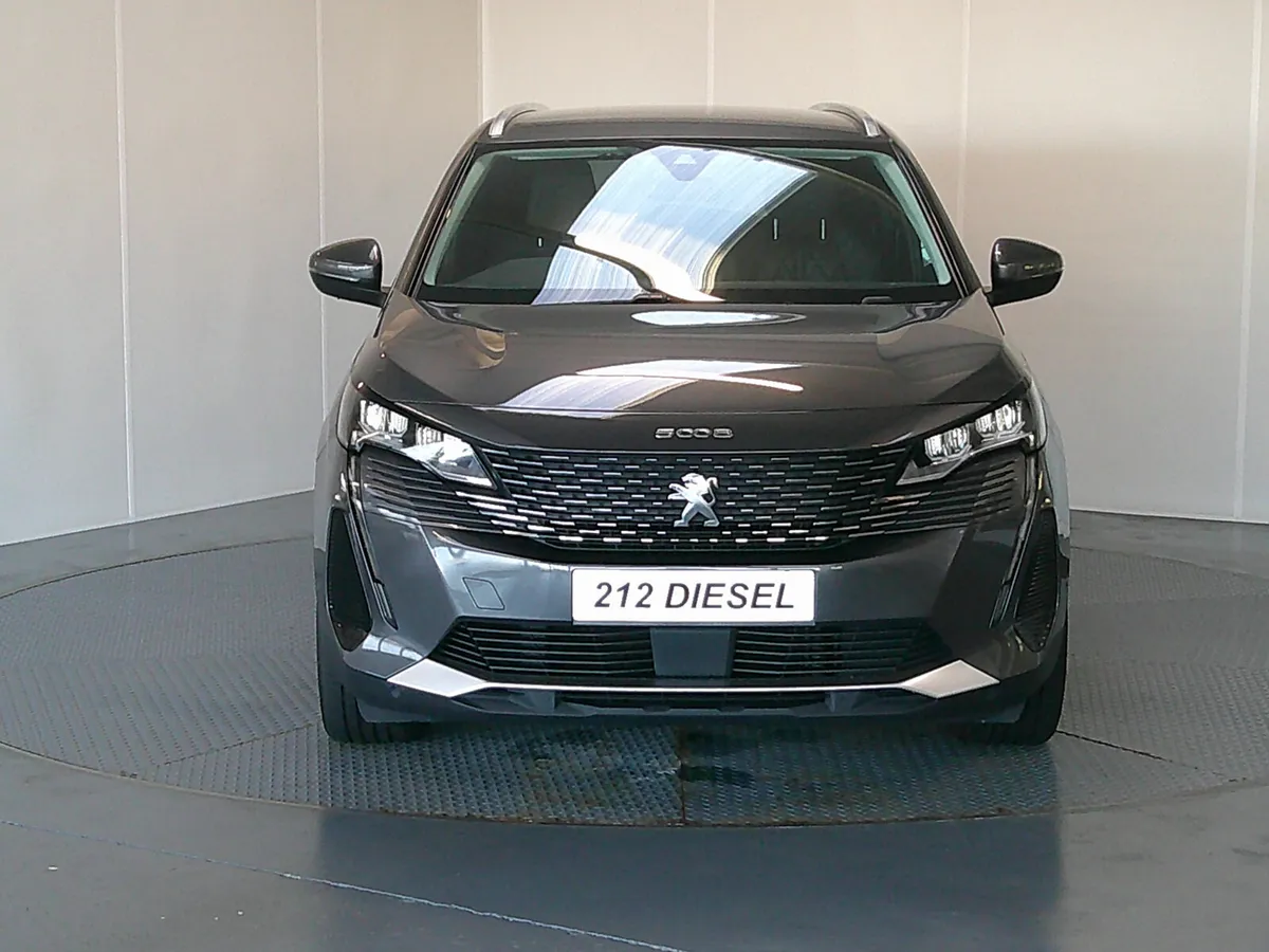 Peugeot 5008 2021 - Image 2