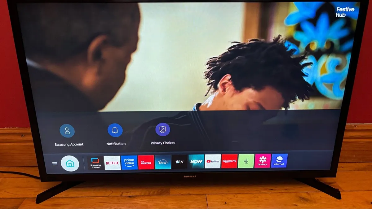 32” Samsung Smart TV - Image 3