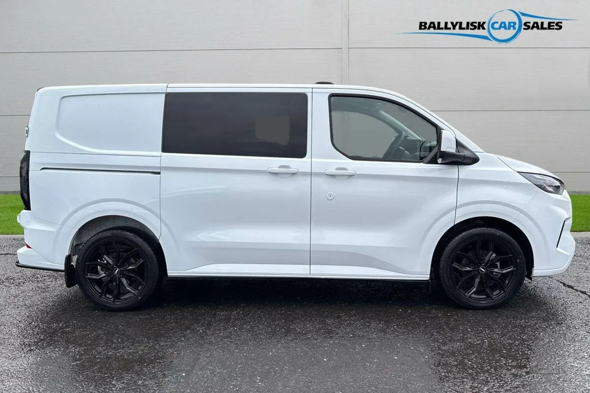 Ford Transit Custom 2.0 320 EcoBlue Limited Crew V - Image 3