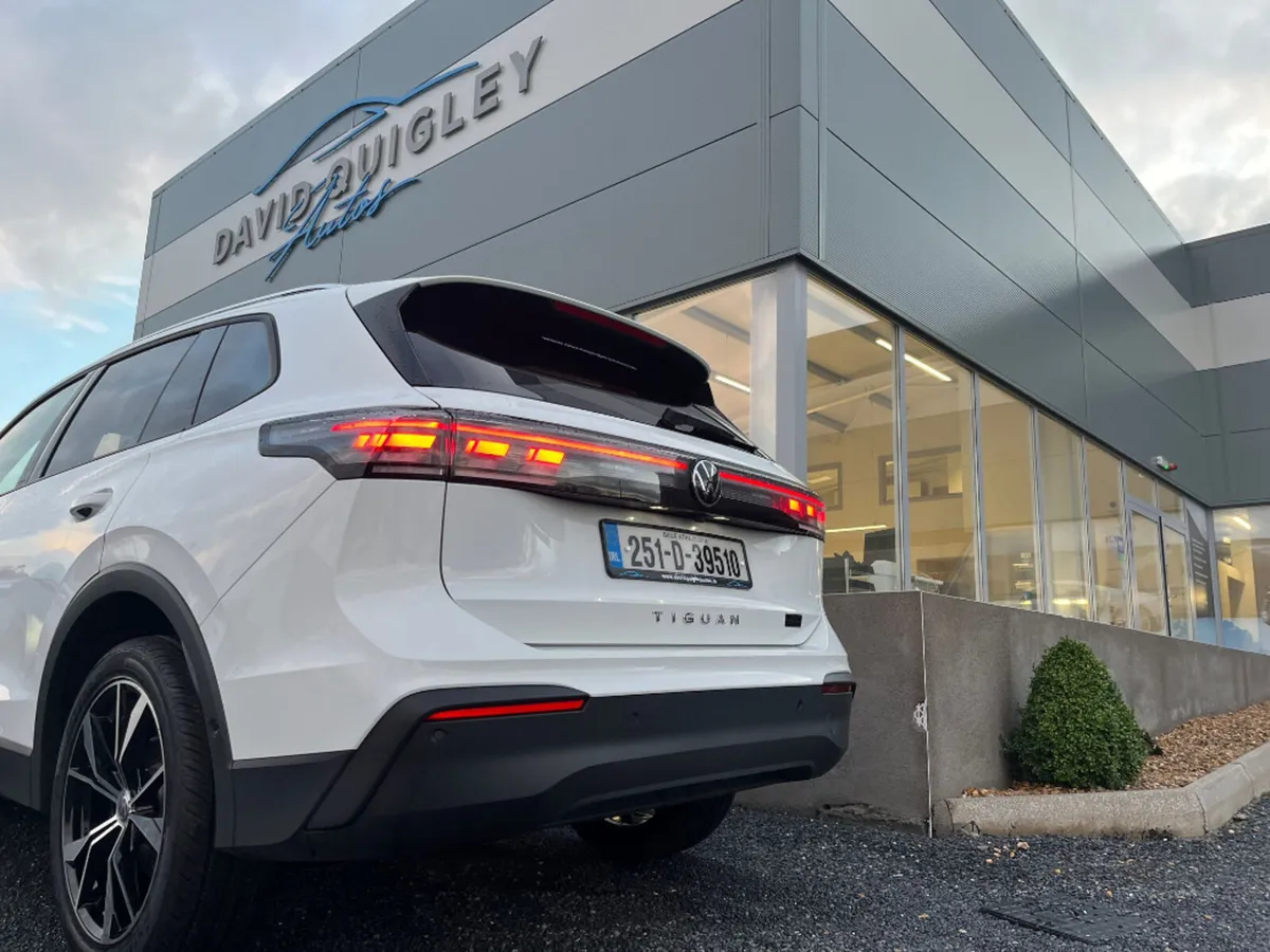 Volkswagen Tiguan EDITION 75 2.0tdi DSG AUTO 150HP - Image 4