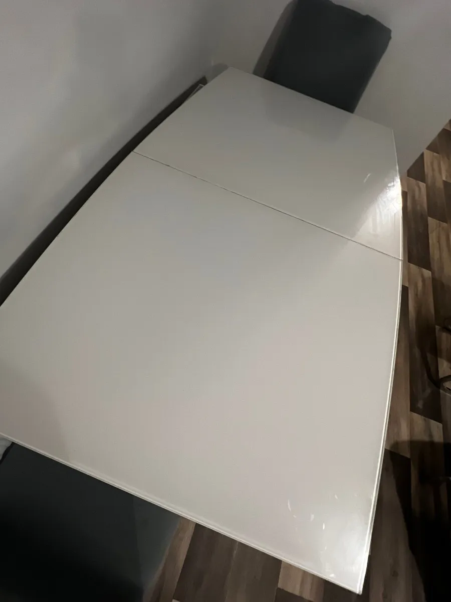 Extendable dining table - Image 2