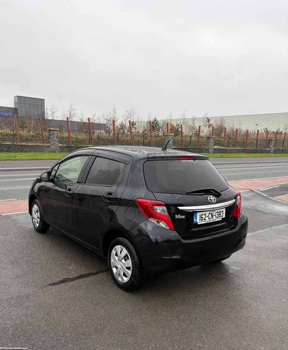 2016 Toyota Vitz 1.0 Auto LOW KILOMETRES - Image 4