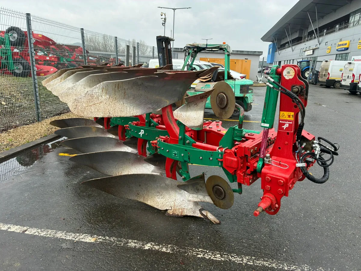 Kverneland ES 5 Furrow plough - Image 2