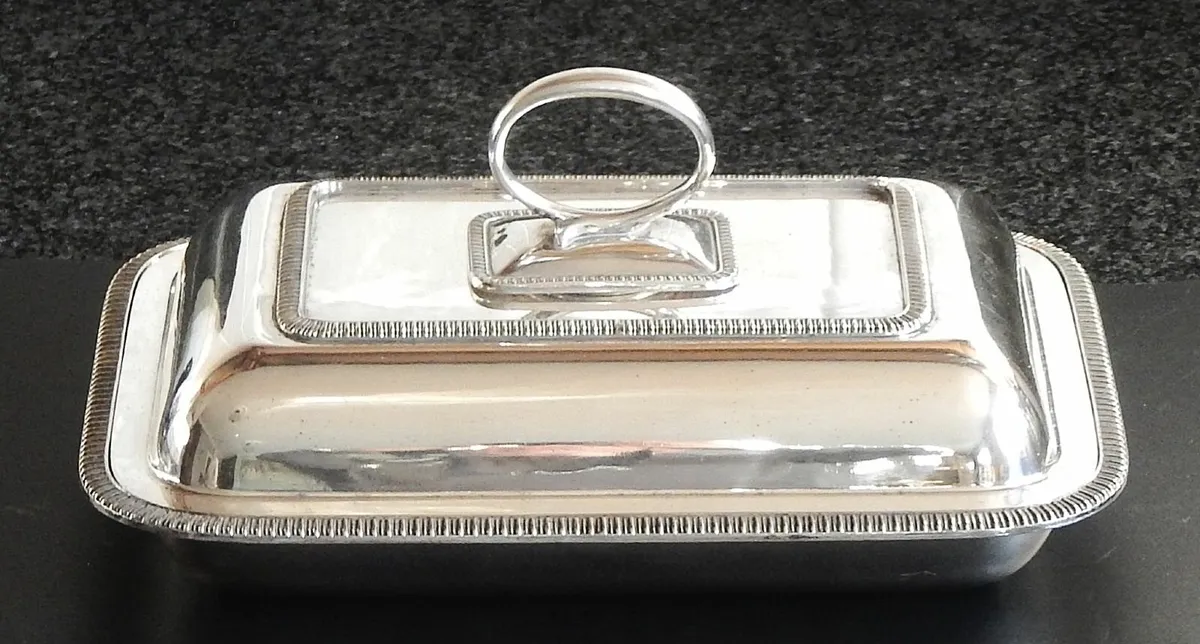 Sheffield Silver Plated Entree Dish - Image 1