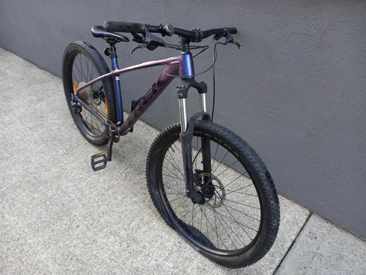 Online Auction Of A Trek Roscode 6 & More! - Image 1