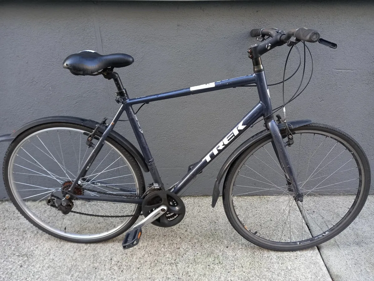 Online Auction Of A Trek Fx Series & More! - Image 1