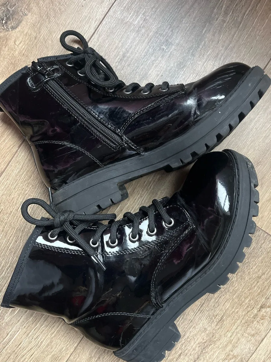 Next boots size 4 - Image 1