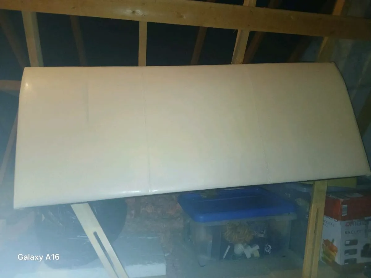 Bed headboard - Image 2