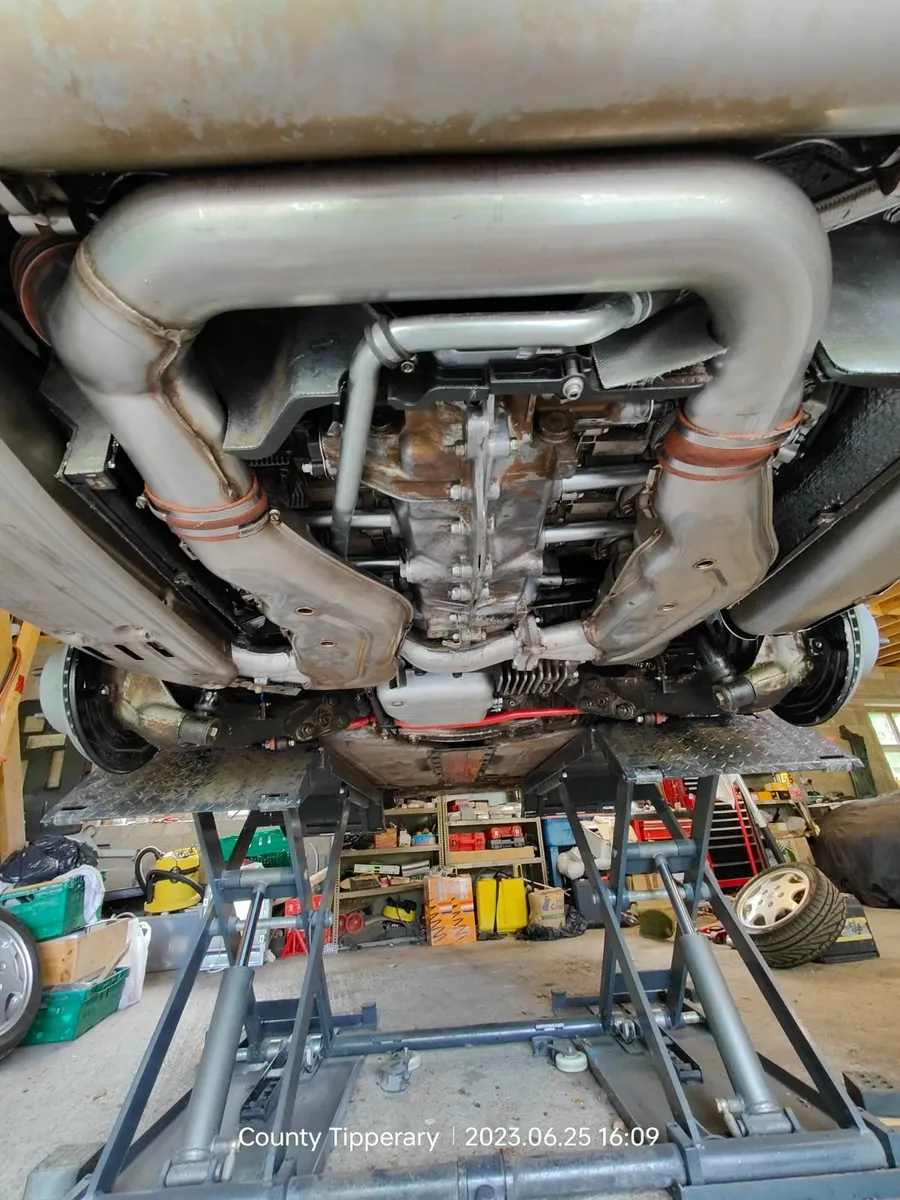 Porsche 964 Carrera  2 Cabrio / Coupe - Image 4