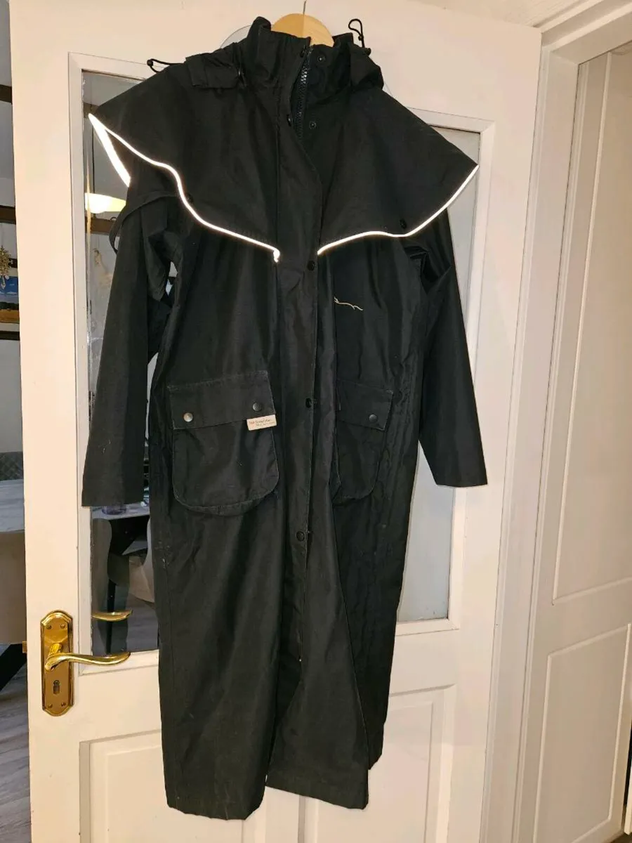 Shires long rain coat - Image 2