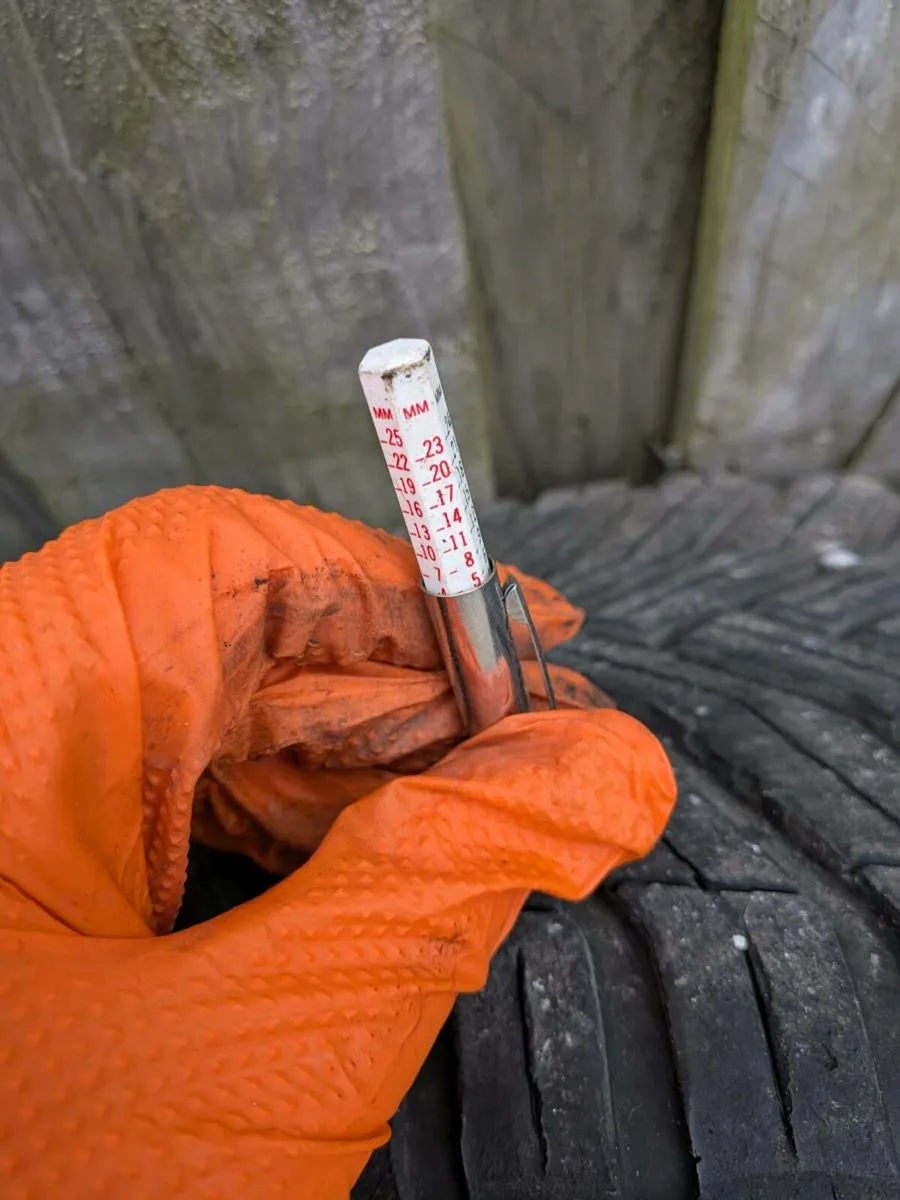 Lot 140 Mercedes Alloys wheels with tyres - Image 4