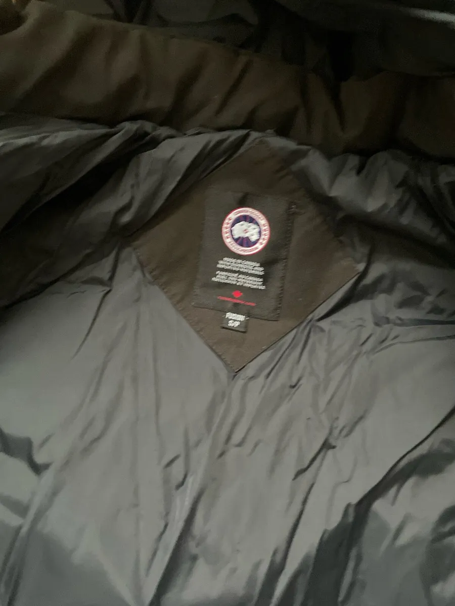 Canada Goose parka - Image 2