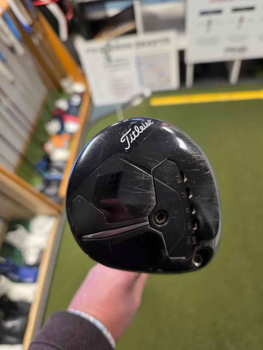 Titleist TSr3 3 Wood - Image 2