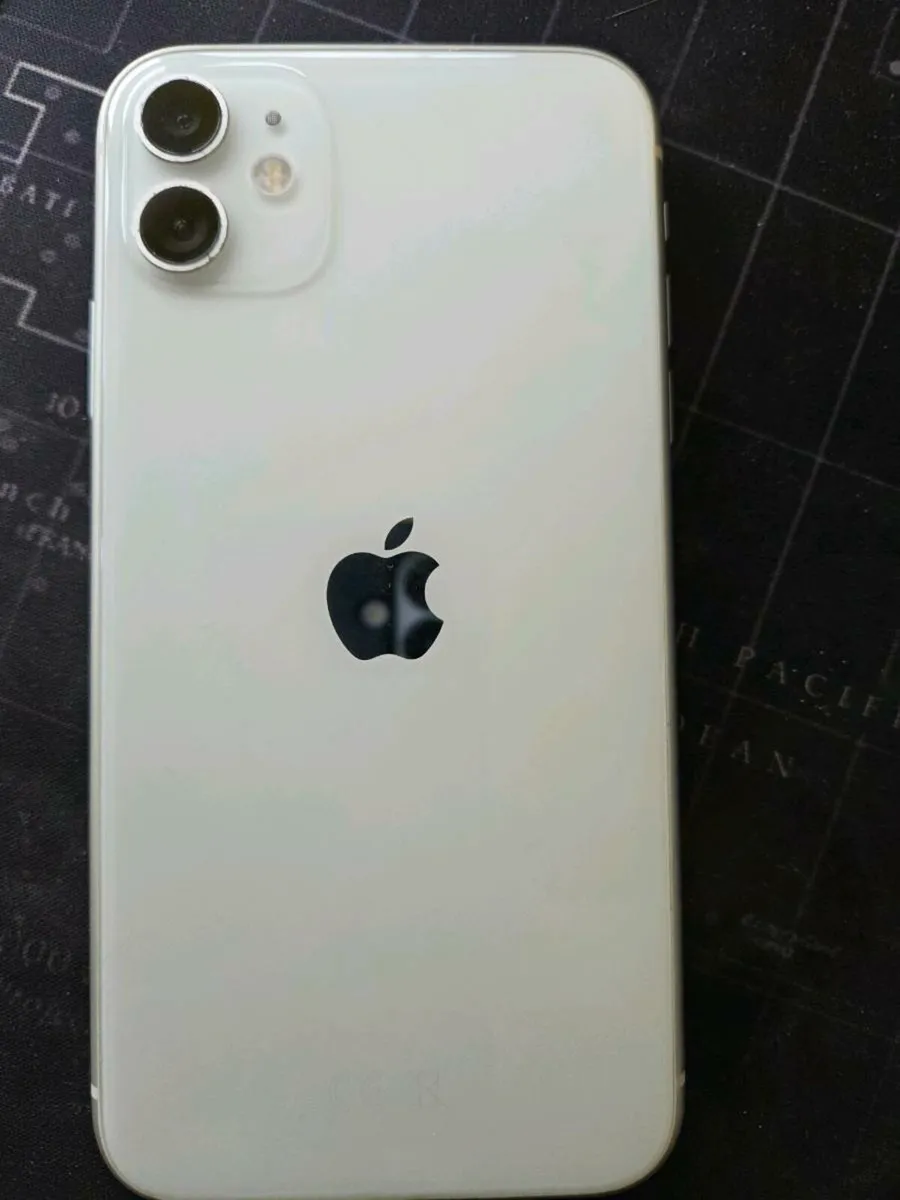 Iphone 11 64GB - Image 3