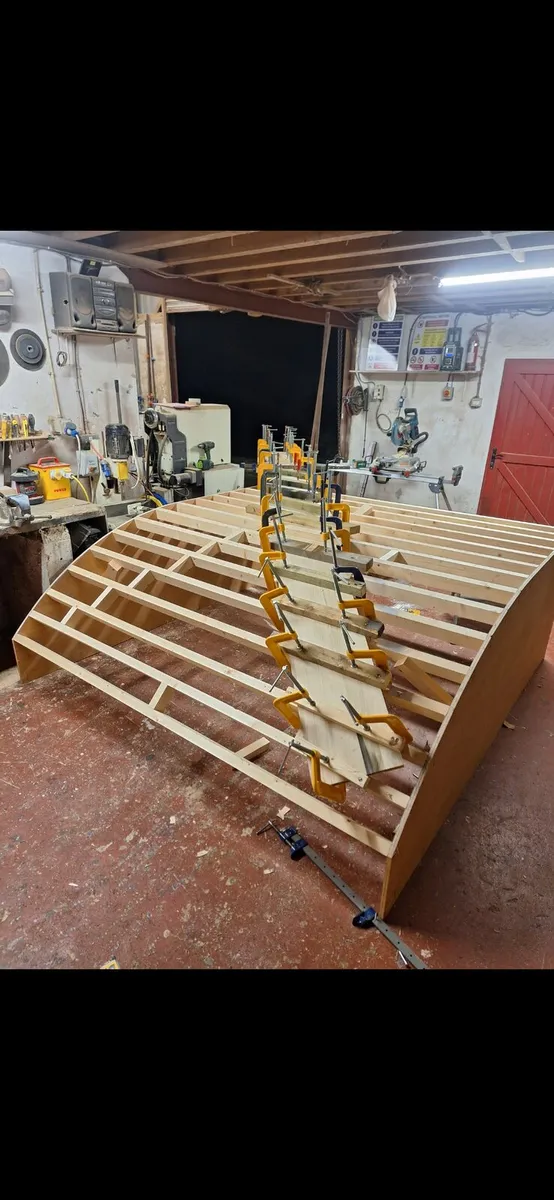 Curved stairs former and templates - Image 1