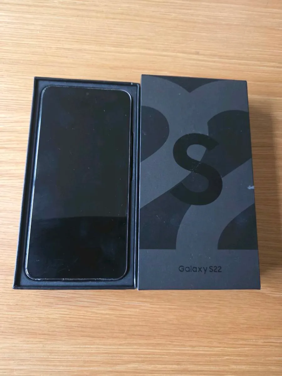 Samsung S22 - Image 1