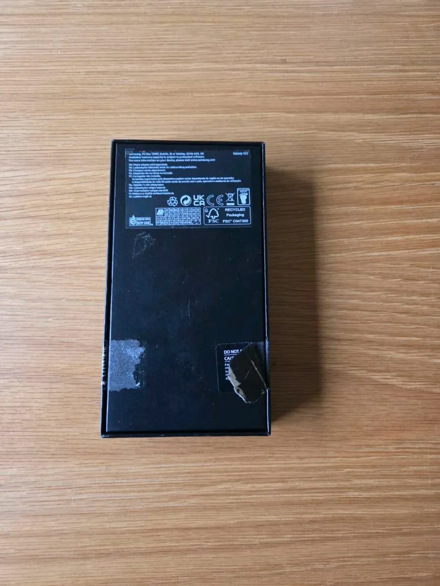 Samsung S22 - Image 2