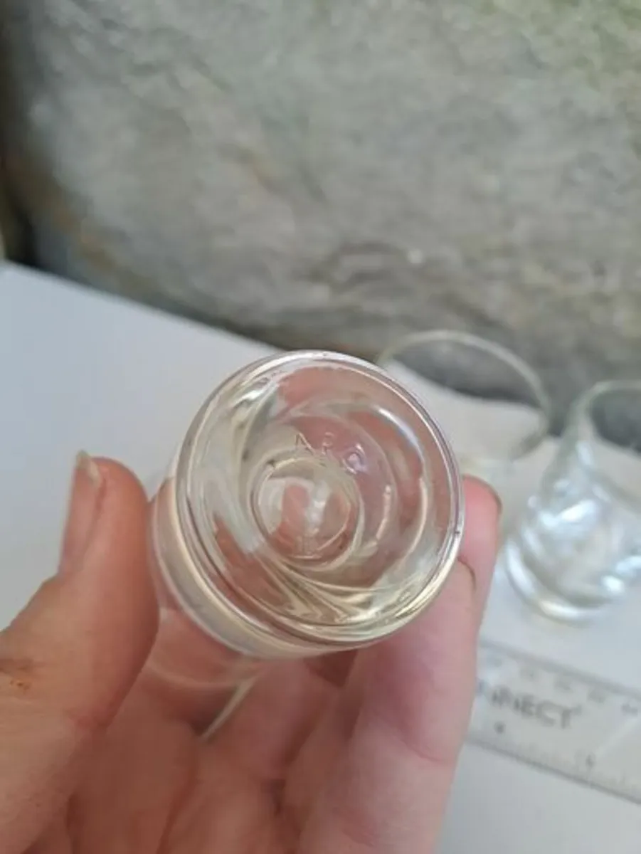 4 shot Glasses - Image 3