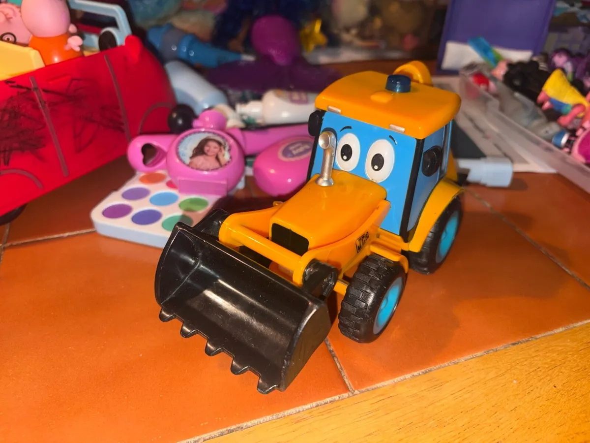 Toy vehicles - Image 2
