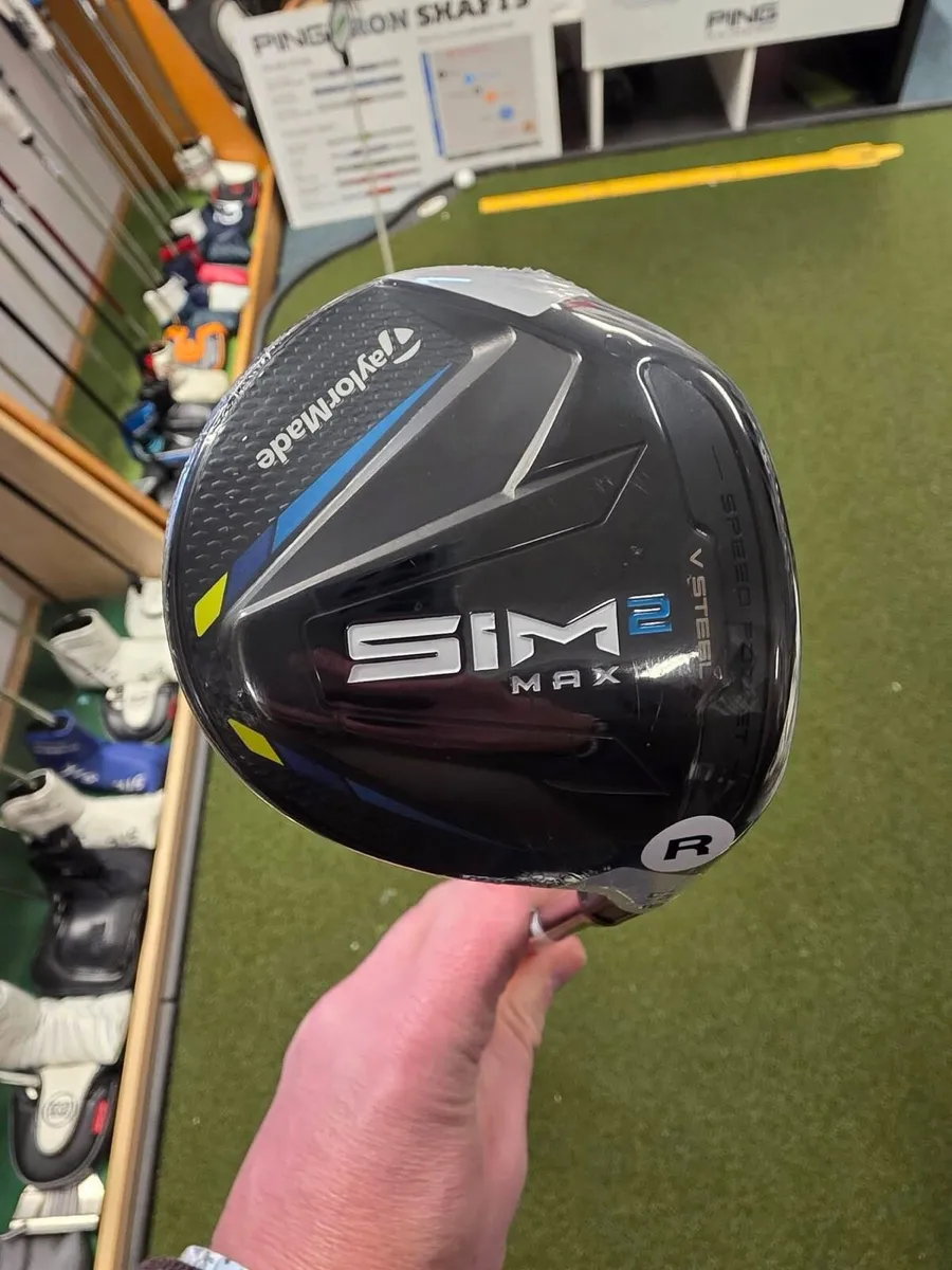 Brand New Sim2 Max 5 Wood - Image 1