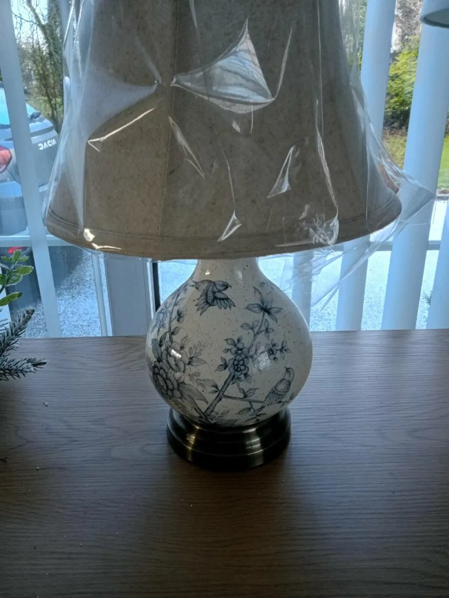 New pair of table lamps - Image 2