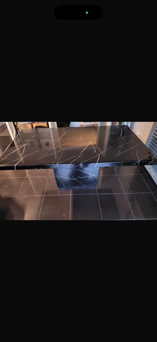 Marble dining table - Image 1