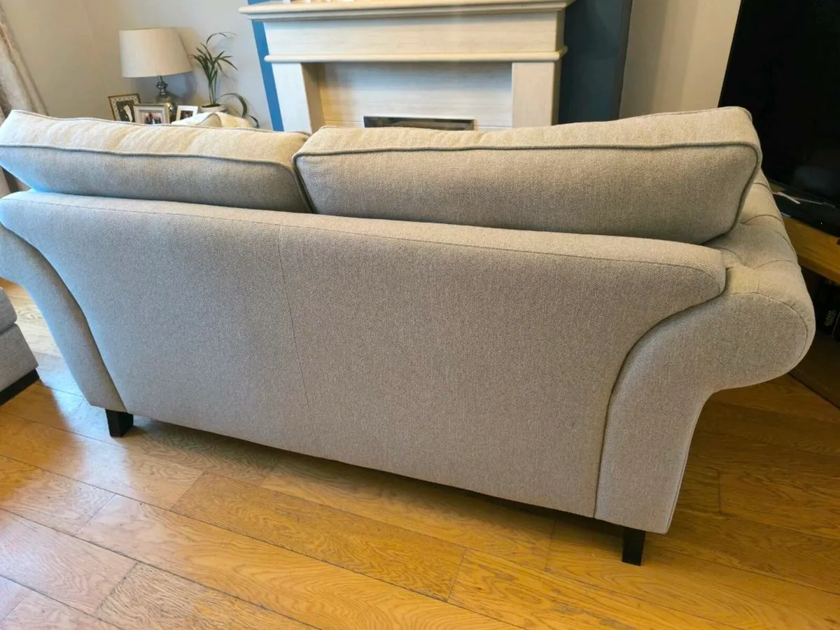 3 Seater Sofa - Excellent Condition - Image 4