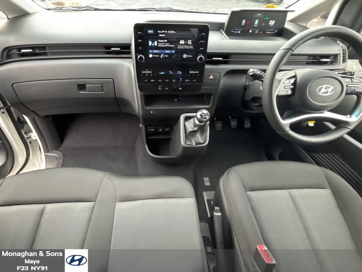 Hyundai Staria 2.2 DIESEL 177BHP ONLY 3,600KM - Image 3