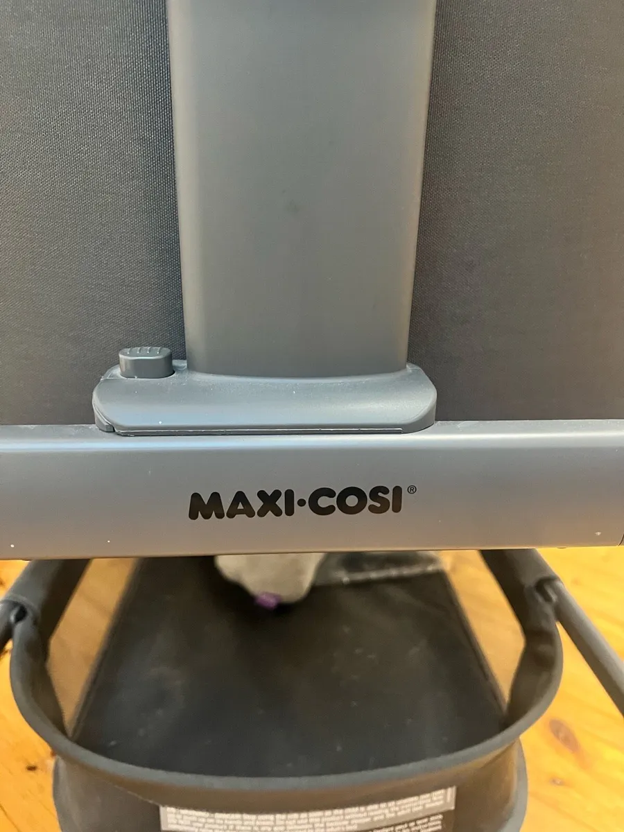 Maxi-Cosi Lora co-sleeper crib - Image 4