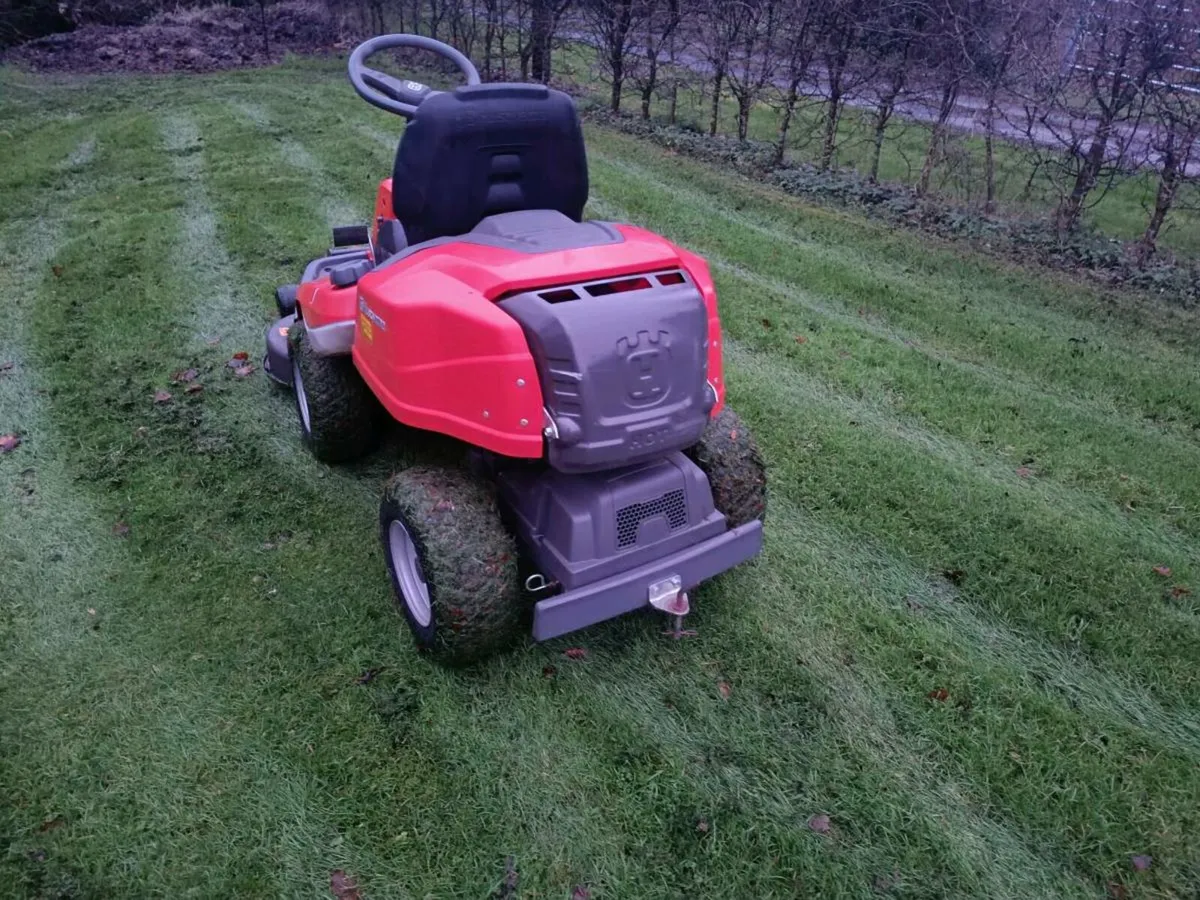 Ride on mower - Image 4