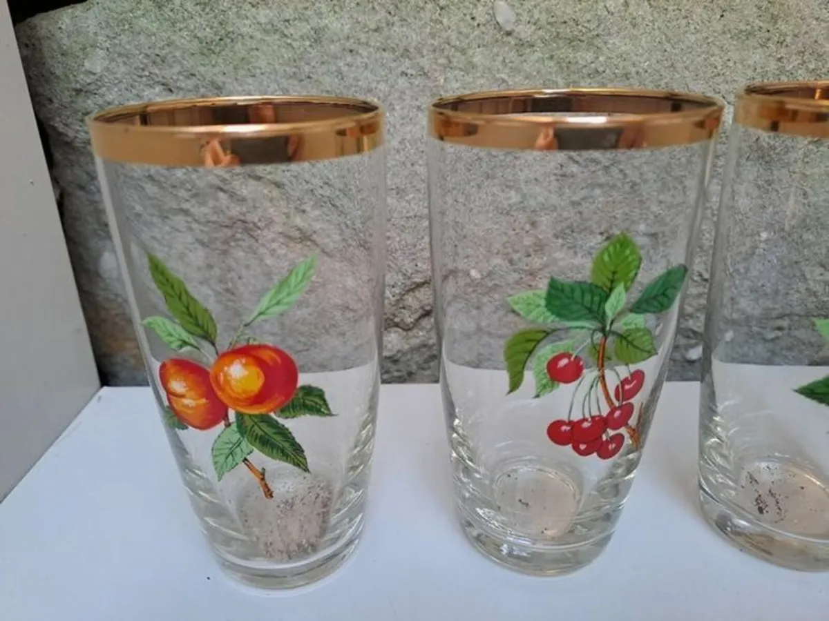 Vintage gold rimmed fruit tumblers - Image 2