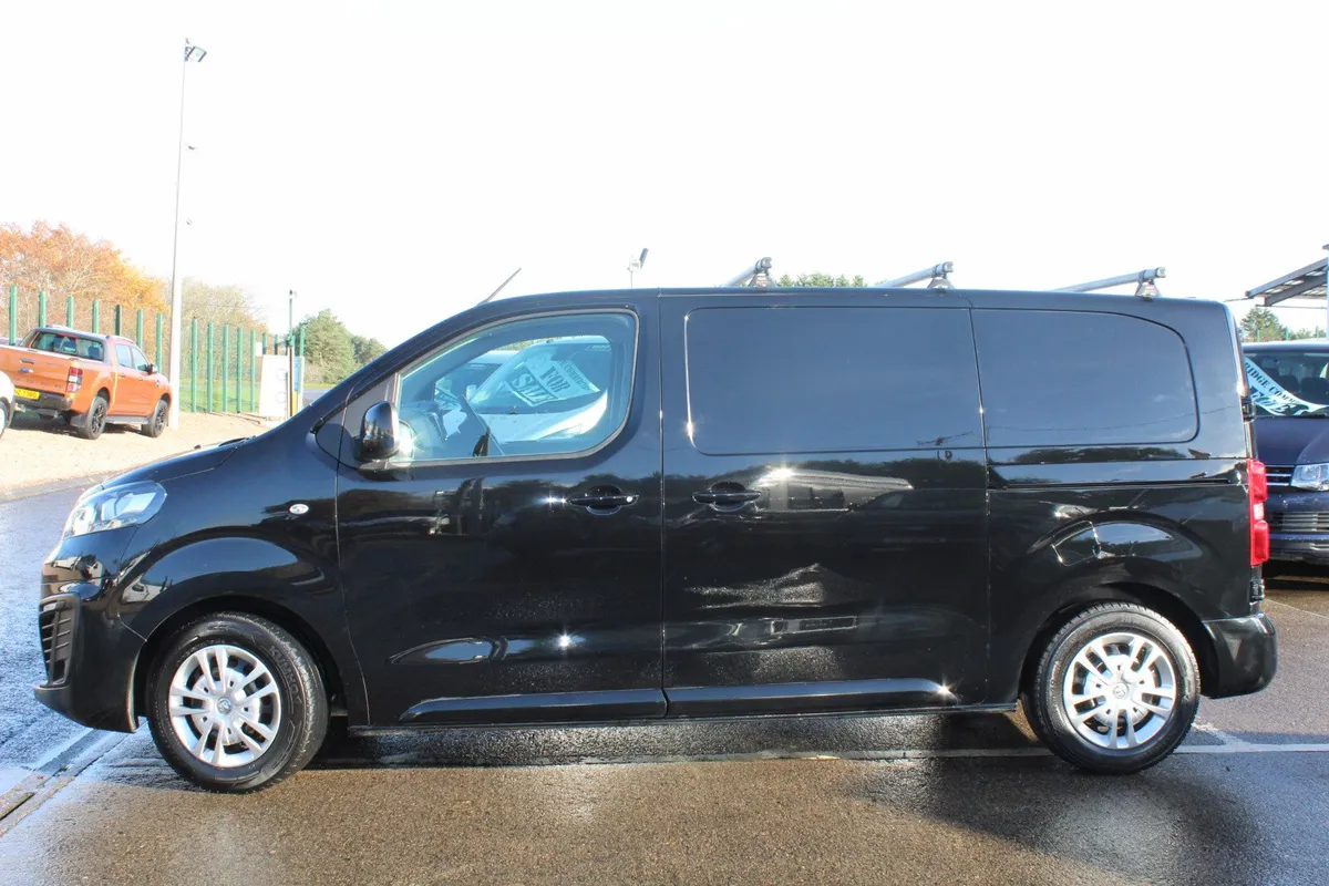 2022 Vauxhall Vivaro 2700 L1H1 Sportive - Image 3