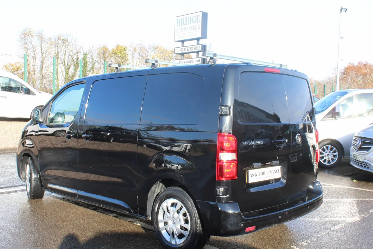 2022 Vauxhall Vivaro 2700 L1H1 Sportive - Image 4