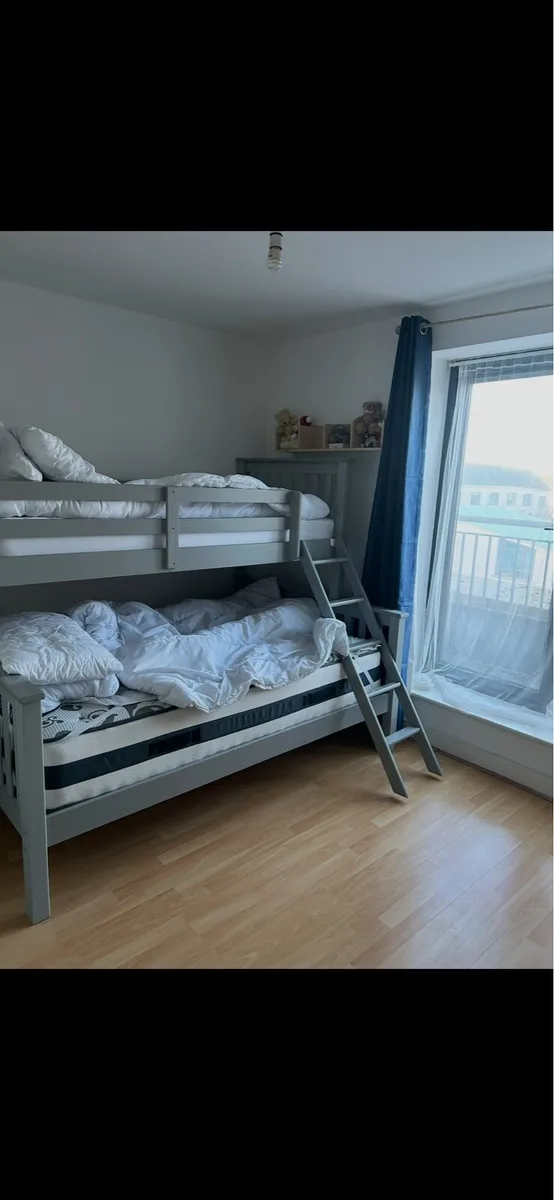 Triple bunk beds - Image 1