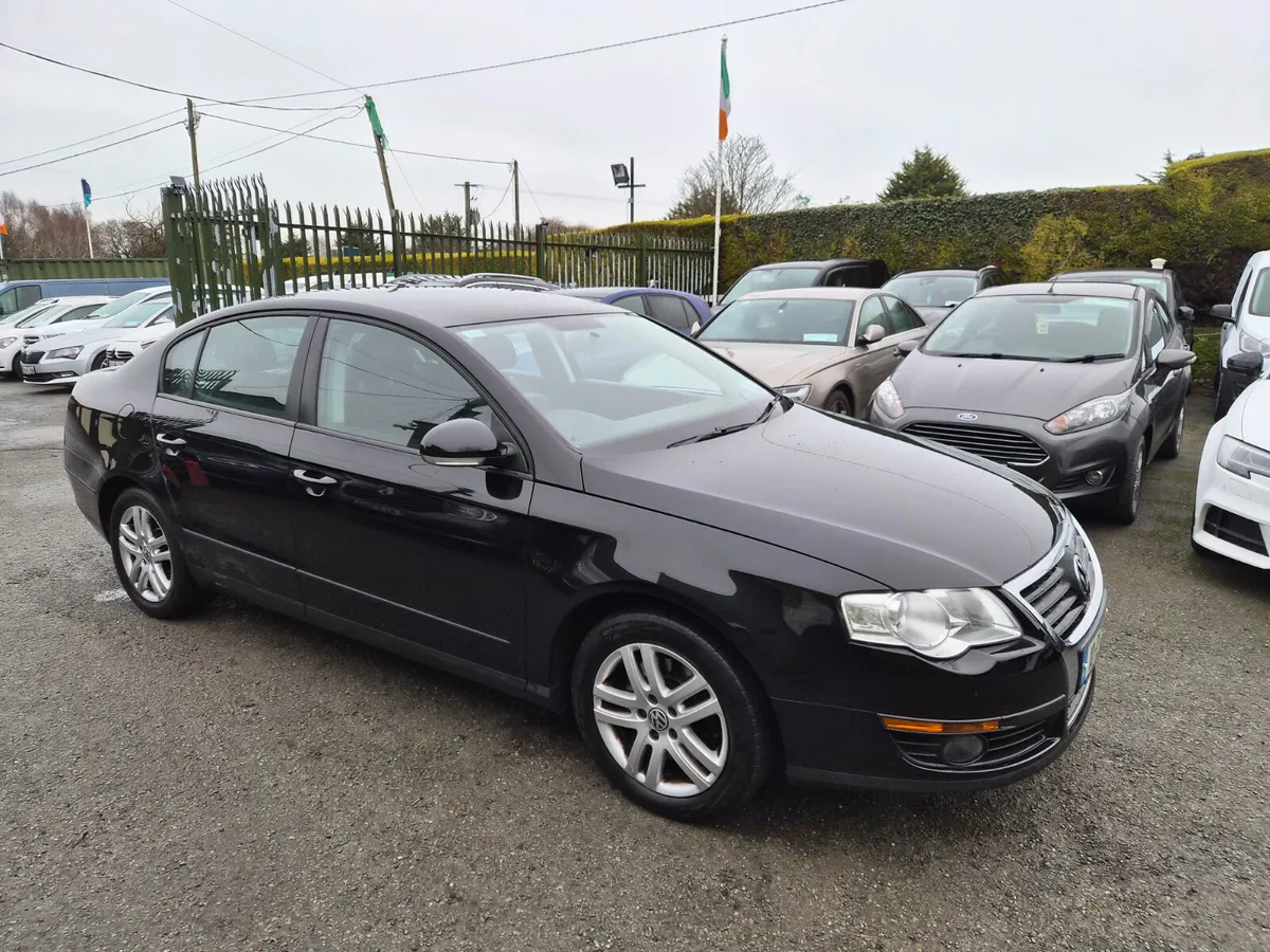 Volkswagen Passat 2010 1.4Tsi Trendline - Image 1