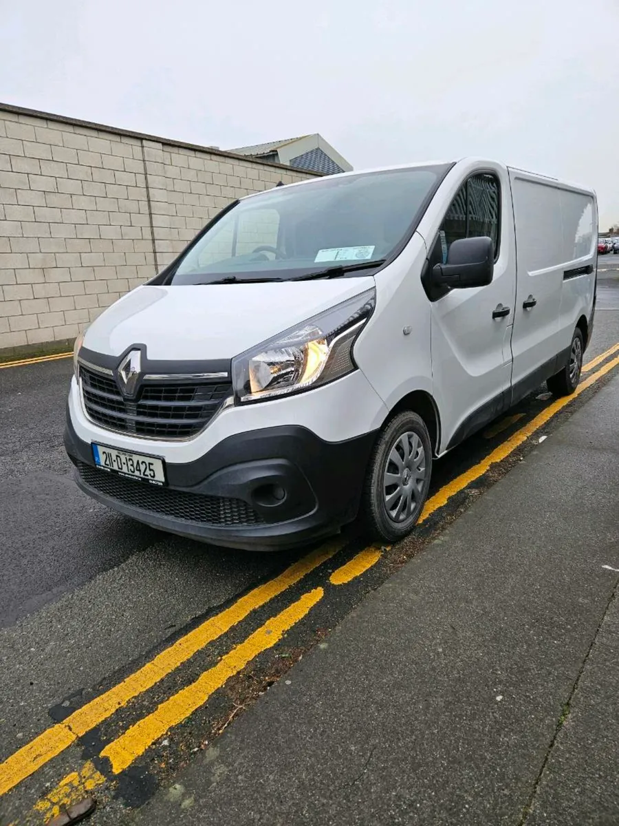 Renault Trafic - Image 2