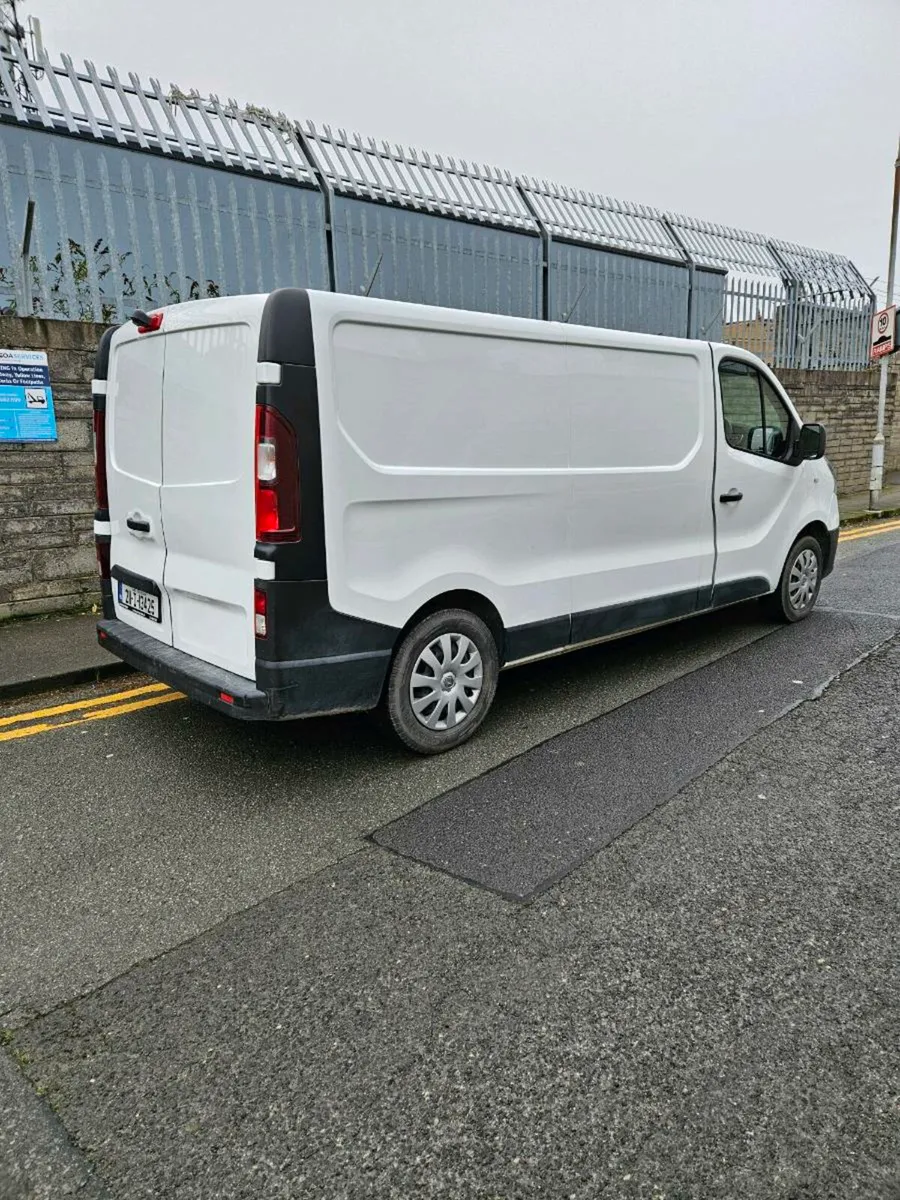 Renault Trafic - Image 3