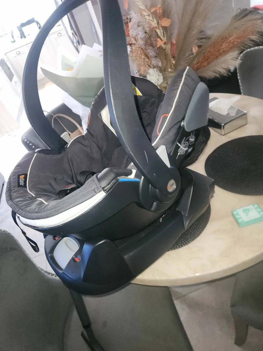 Car seat isofix - Image 1