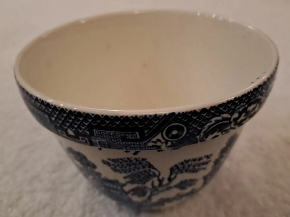 Antique blue and white willow pattern - Image 3