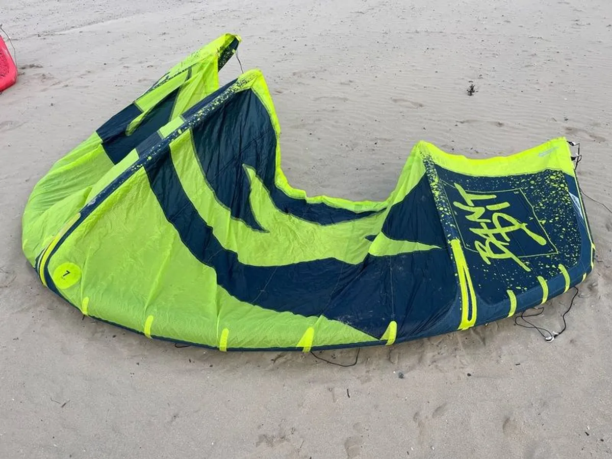 10m & 7m F-one Bandit - Image 4